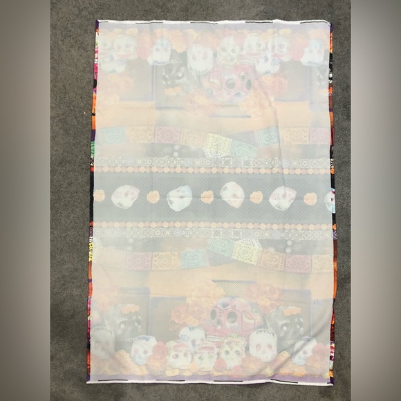 🎃 BANNER Day of the Dead Skeletons Multicolored Fabric banner size57"x37”NWOT - Picture 7 of 9